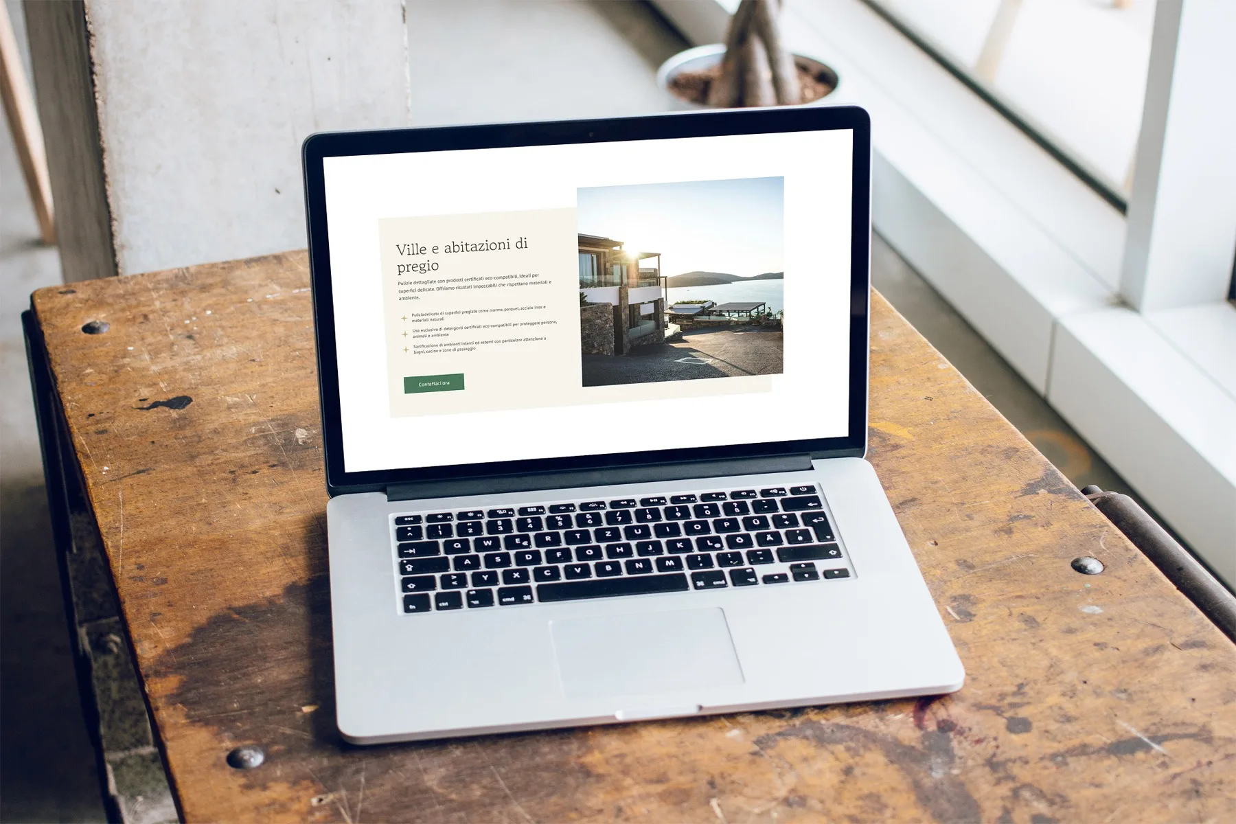 Janas Eco Servizi: the live website on a MacBook